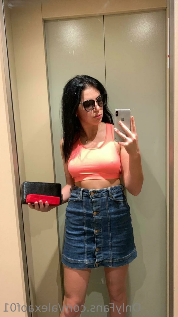 Alessandra [ alexaof01 ] Onlyfans leaked photo 5689996 on Hotleaks.tv