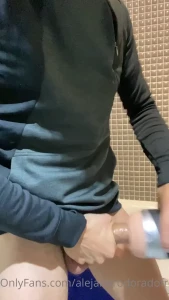 4953711
