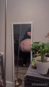 10585023