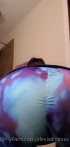 10584978