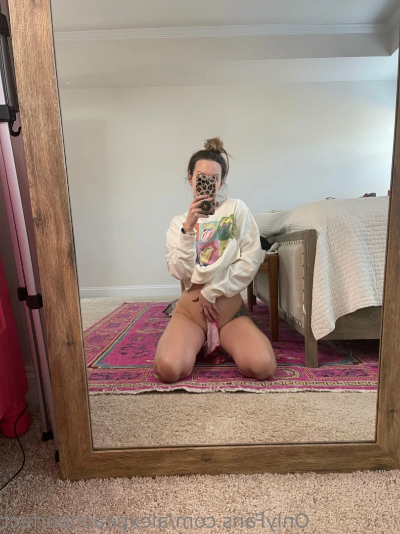 Alex Glass [ alexpeachperfect ] Onlyfans leaked photo 13614963 on Hotleaks.tv