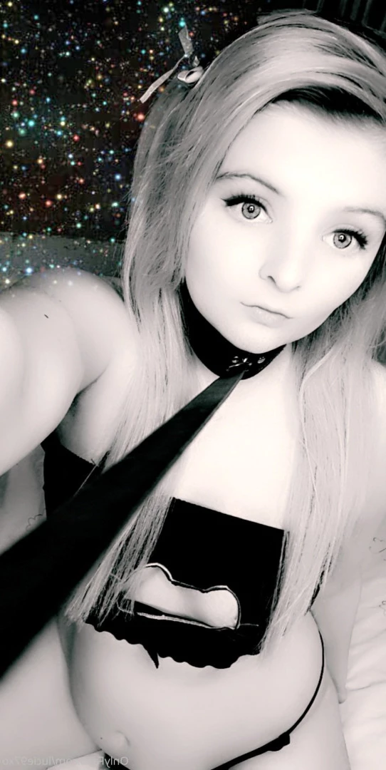Alexxx 💕  message me 🌺 [ alexxxuncensoredx ] Onlyfans leaked photo 5711998 on Hotleaks.tv