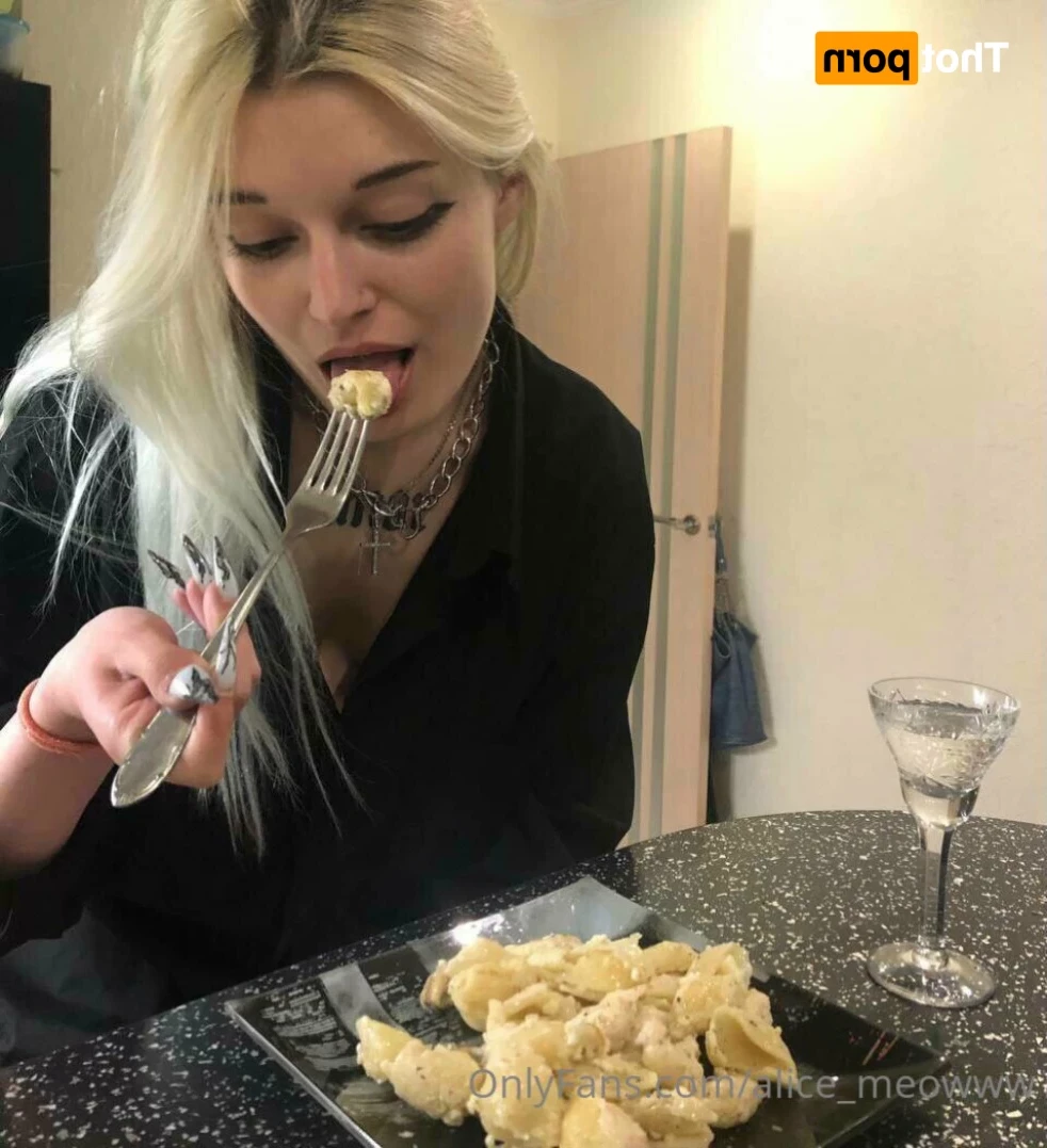 step_sisss Onlyfans leaked photo 12534294 on Hotleaks.tv