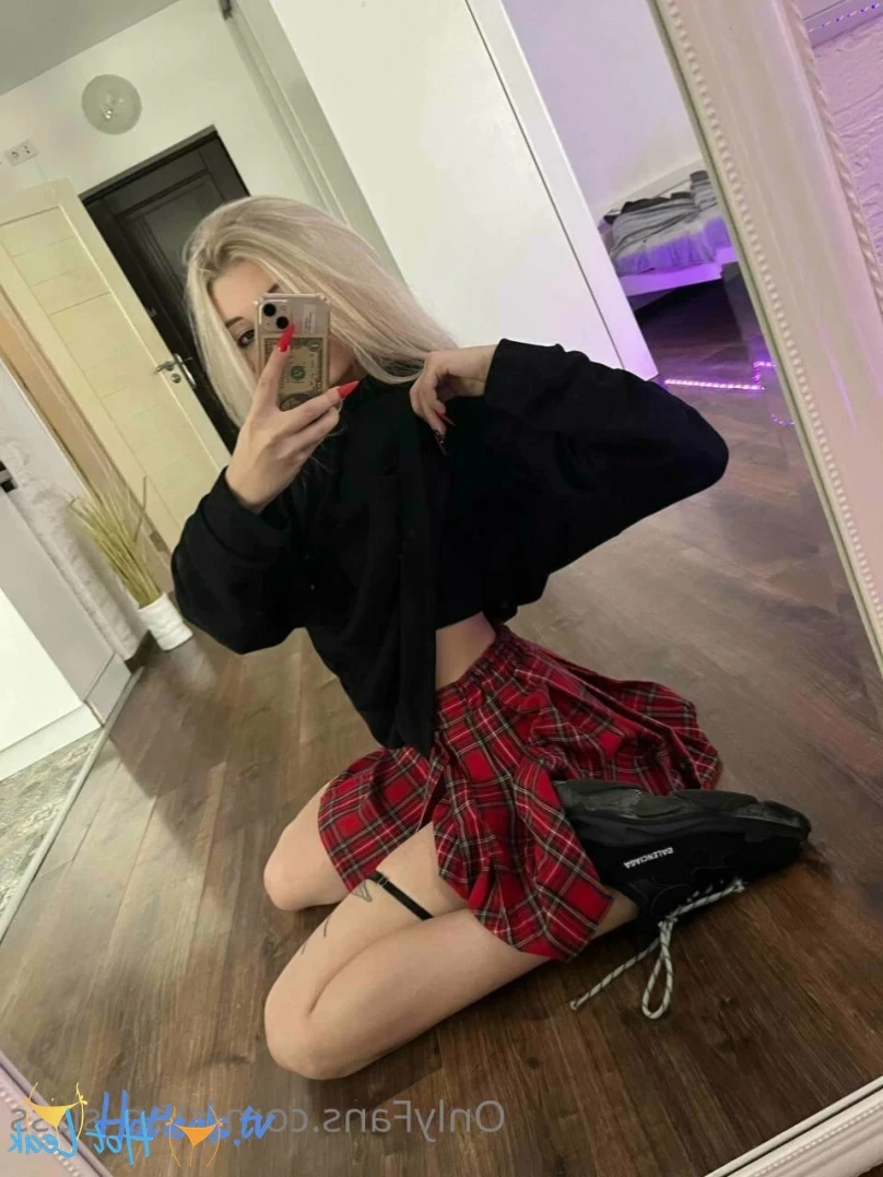 step_sisss Onlyfans leaked photo 13388476 on Hotleaks.tv