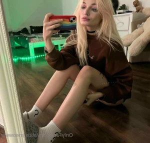 15895260
