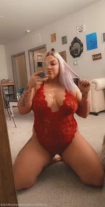 5645617