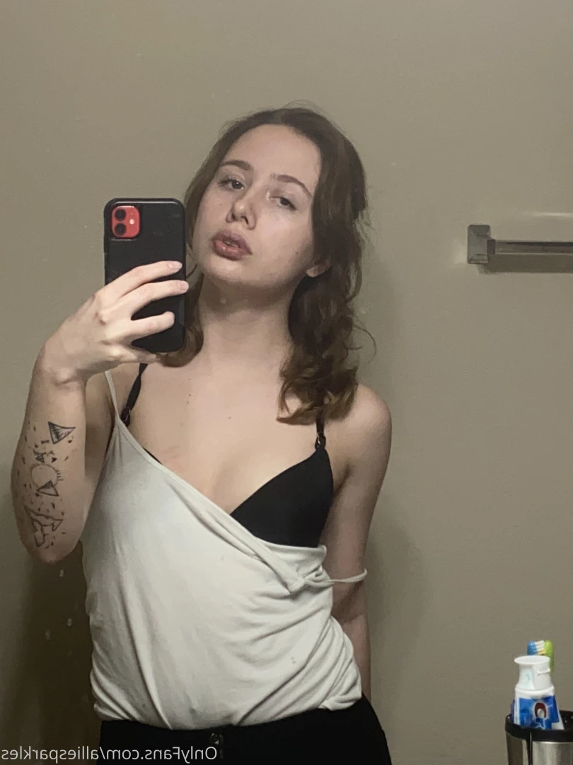 alliesparkles Onlyfans leaked photo 5623096 on Hotleaks.tv