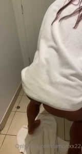 10584833