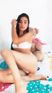 10584480