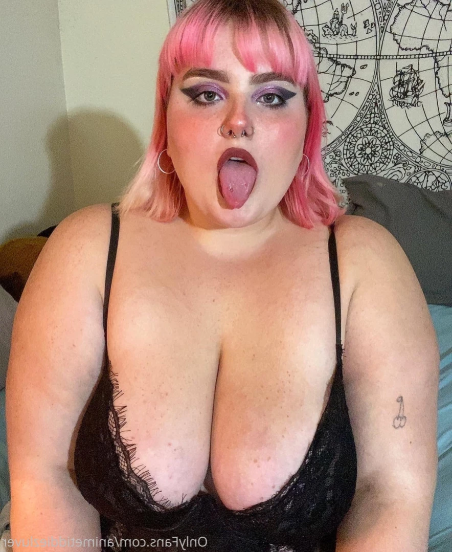 animetiddiezluver Onlyfans leaked photo 11607110 on Hotleaks.tv