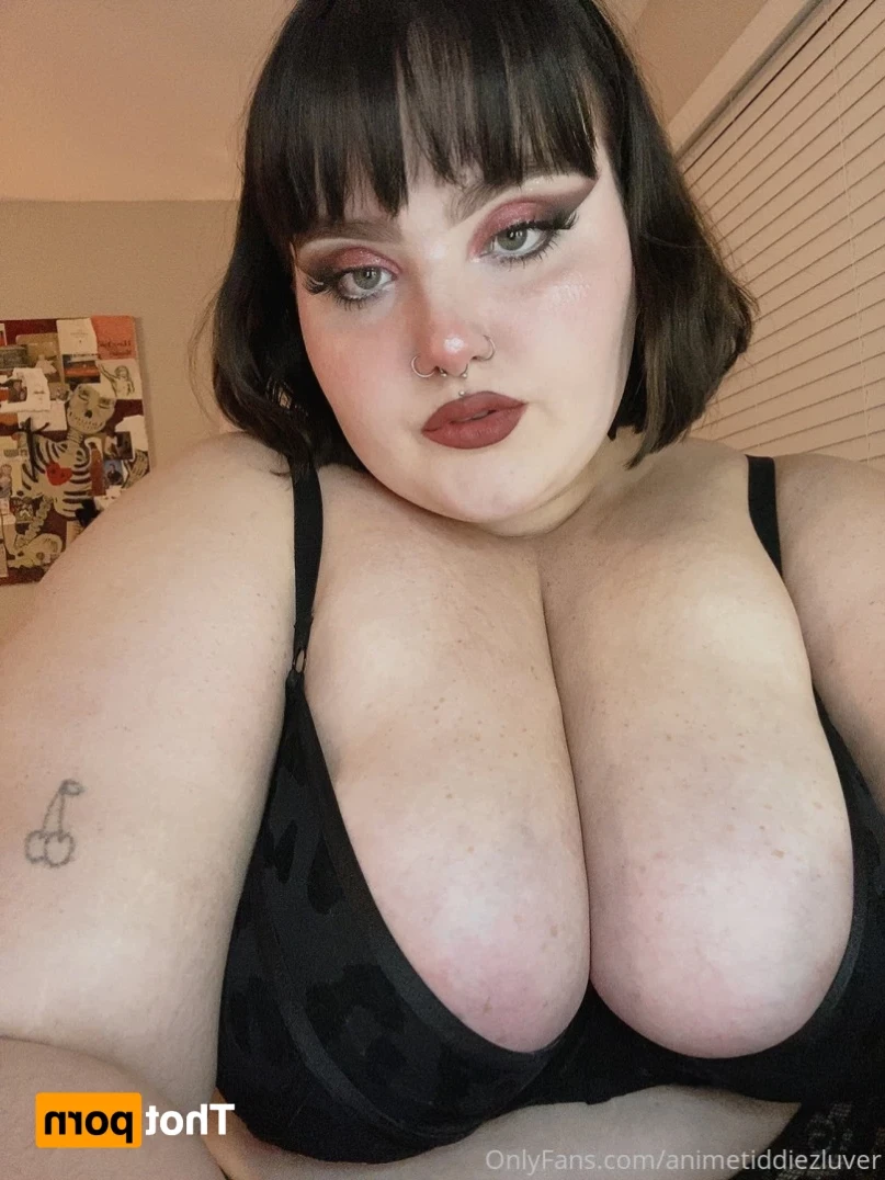 animetiddiezluver Onlyfans leaked photo 12886445 on Hotleaks.tv