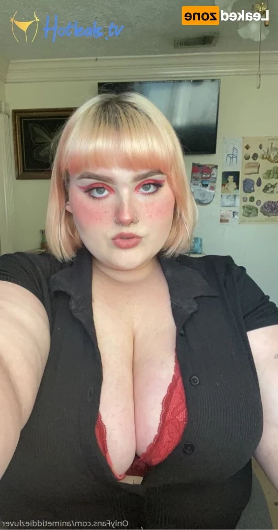 animetiddiezluver Onlyfans leaked photo 14898250 on Hotleaks.tv