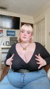 animetiddiezluver Onlyfans leaked video 15112512 on Hotleaks.tv