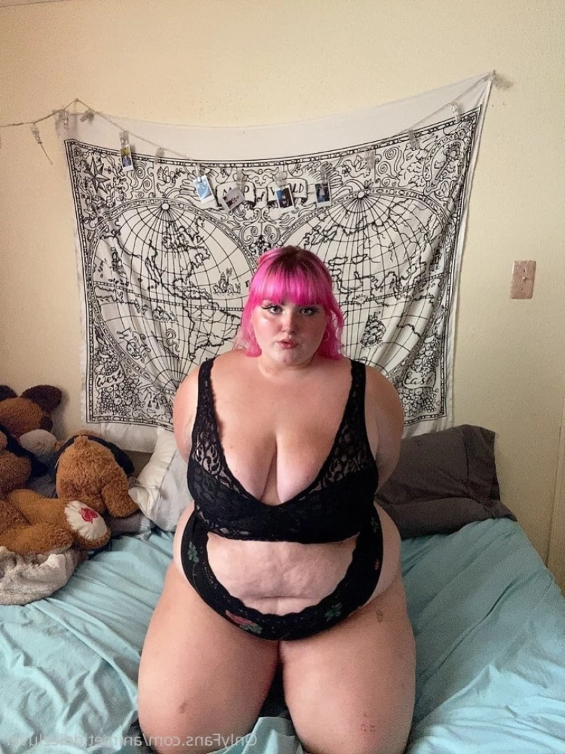 animetiddiezluver Onlyfans leaked photo 15149743 on Hotleaks.tv