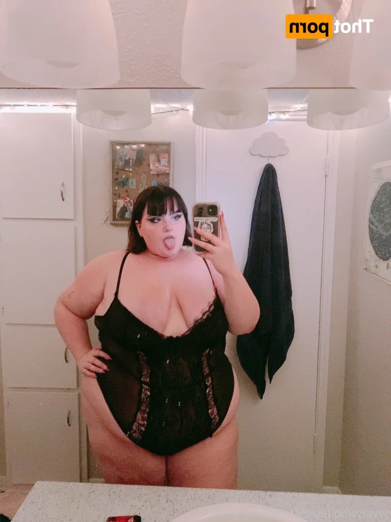 animetiddiezluver Onlyfans leaked photo 15186548 on Hotleaks.tv