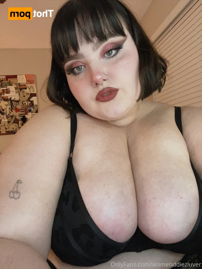 animetiddiezluver Onlyfans leaked photo 16086314 on Hotleaks.tv