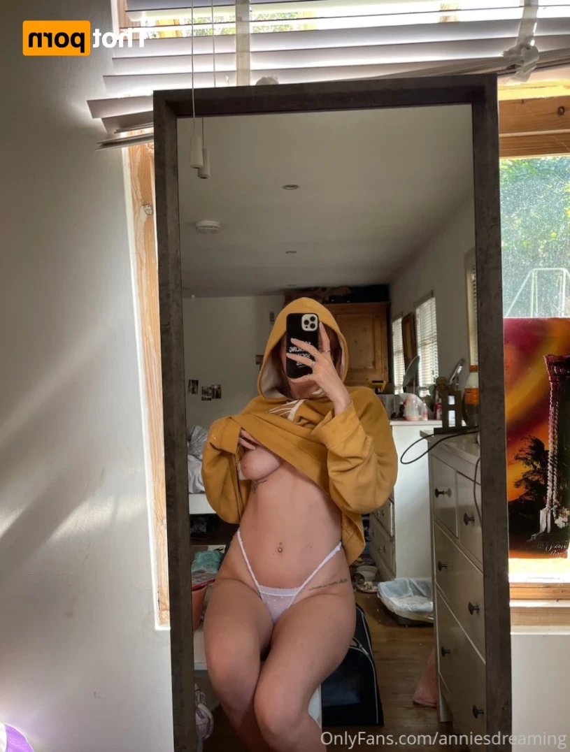 Anniee Charlotte the girl with 2 vaginas [ annieecharlottefree ] Onlyfans leaked photo 11434140 on Hotleaks.tv