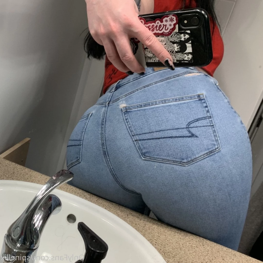 aquariush0e Onlyfans leaked photo 5248626 on Hotleaks.tv