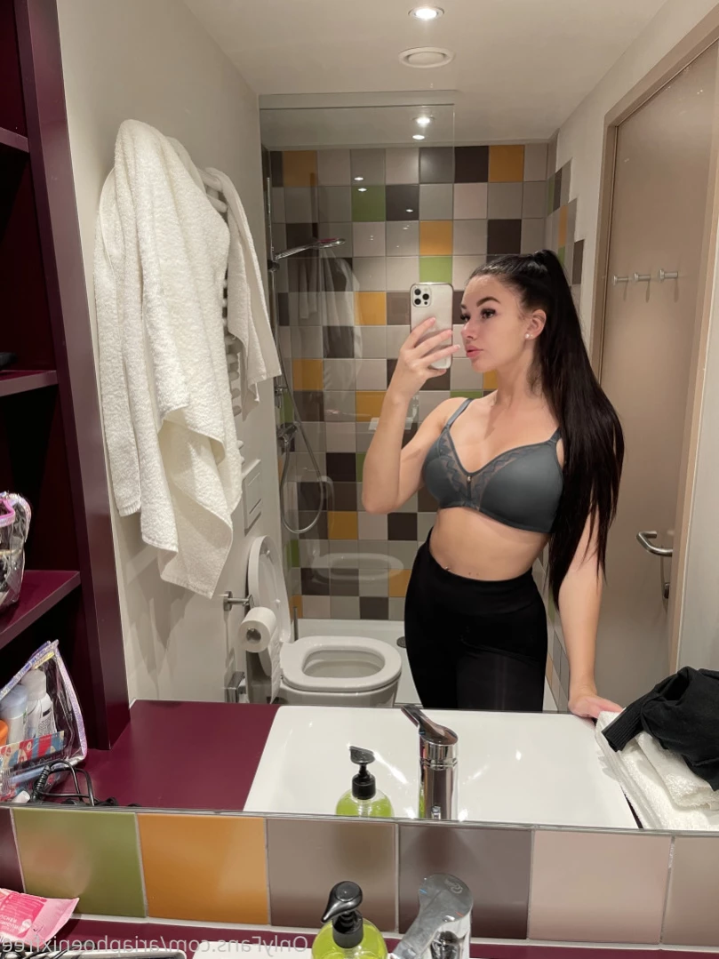 😈 TIGHT PINK pussy 🥵 [ ariaphoenixfree ] Onlyfans leaked photo 15983028 on Hotleaks.tv