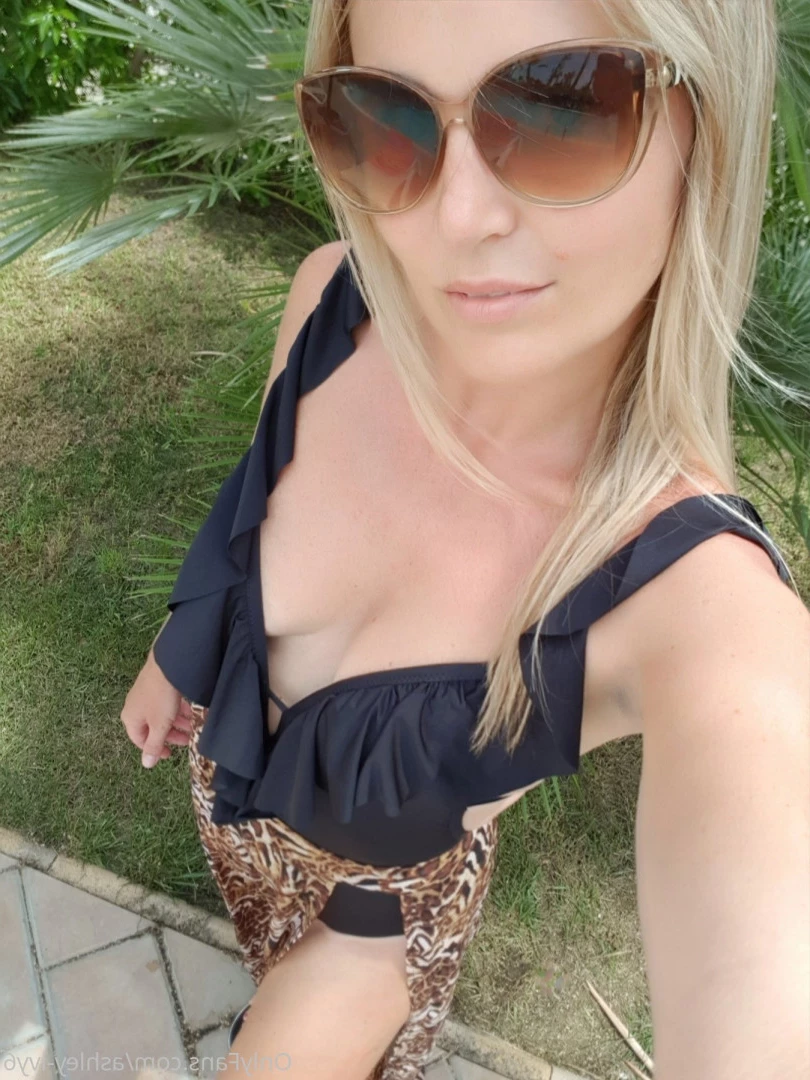 HOT BRITISH MOM🇬🇧 [ ashley-ivy6 ] Onlyfans leaked photo 10258621 on Hotleaks.tv