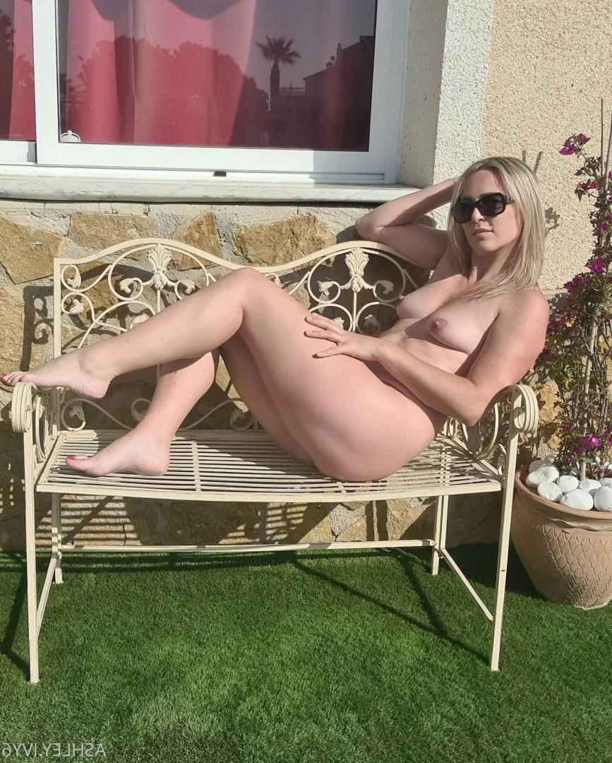 HOT BRITISH MOM🇬🇧 [ ashley-ivy6 ] Onlyfans leaked photo 10267324 on Hotleaks.tv