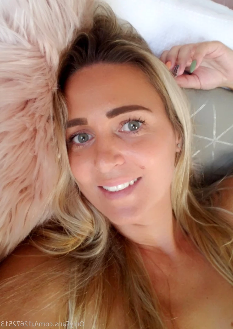 HOT BRITISH MOM🇬🇧 [ ashley-ivy6 ] Onlyfans leaked photo 10290783 on Hotleaks.tv