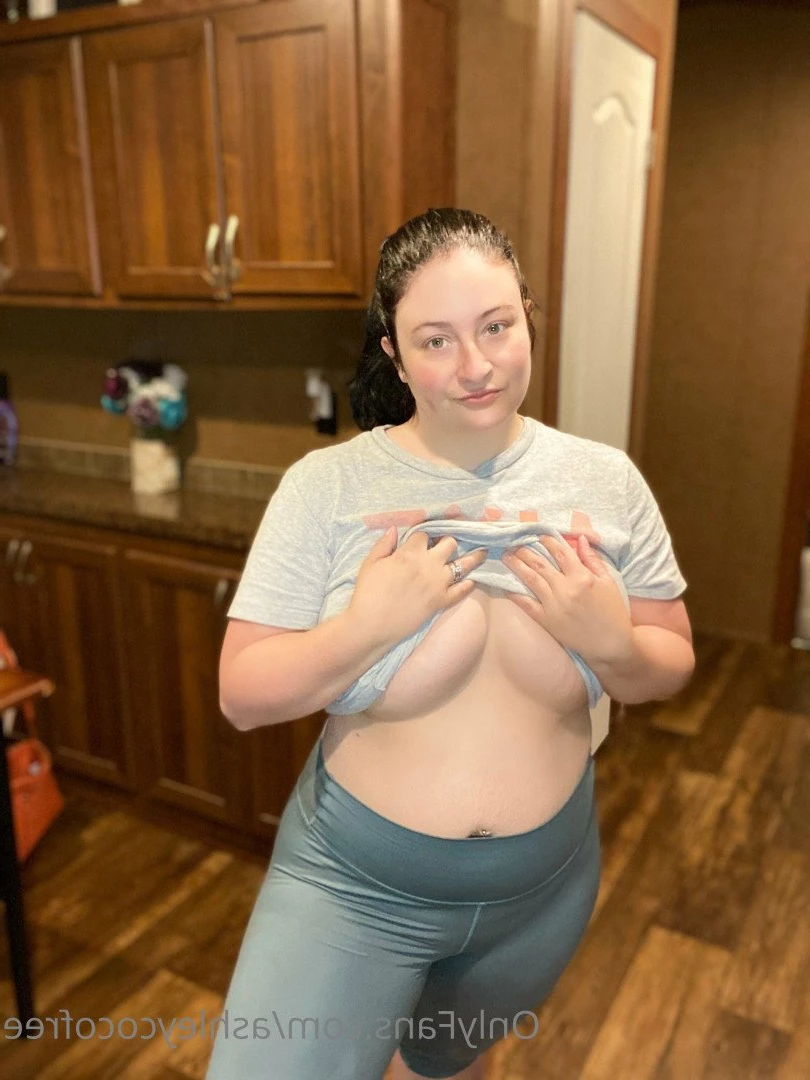 Ashley [ ashleycocofree ] Onlyfans leaked photo 5245561 on Hotleaks.tv