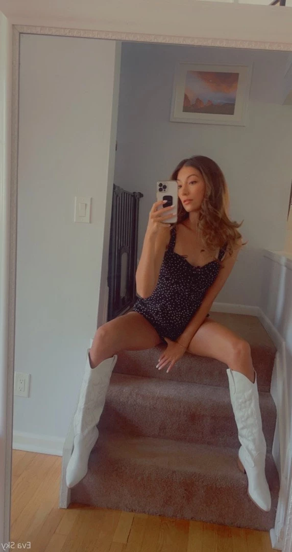 💋18yr 🅲🅾︎🅻🅻🅴🅶🅴 🅶🅸🆁🅻 💋 [ freshmanevasky ] Onlyfans leaked photo 4364979 on Hotleaks.tv