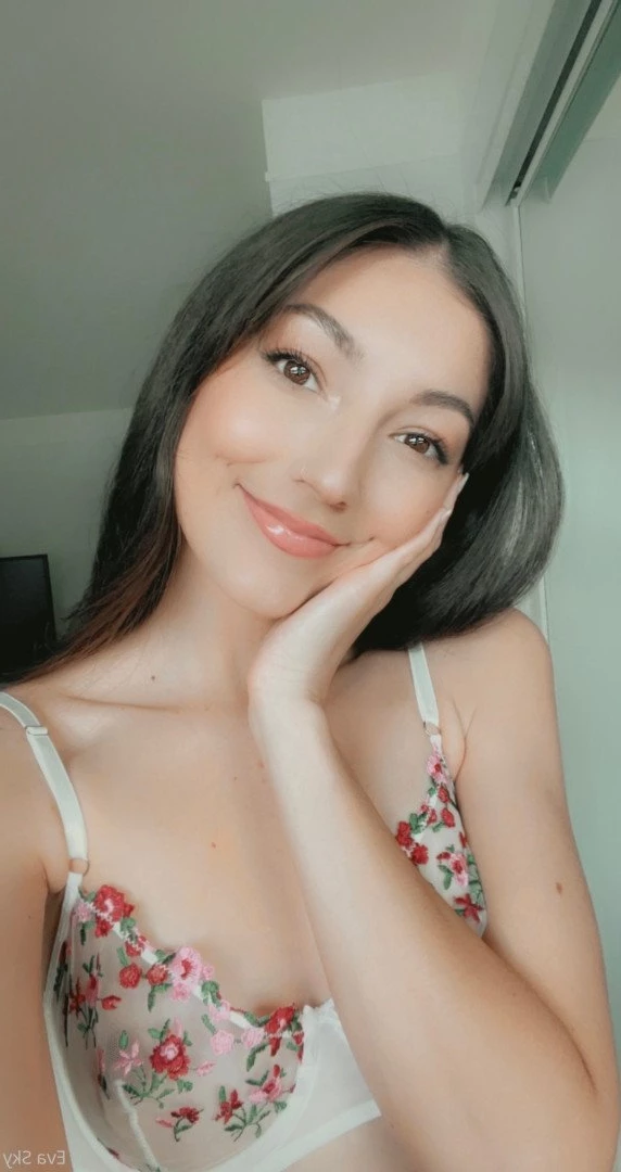 💋18yr 🅲🅾︎🅻🅻🅴🅶🅴 🅶🅸🆁🅻 💋 [ freshmanevasky ] Onlyfans leaked photo 4370246 on Hotleaks.tv