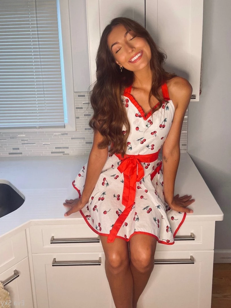 💋18yr 🅲🅾︎🅻🅻🅴🅶🅴 🅶🅸🆁🅻 💋 [ freshmanevasky ] Onlyfans leaked photo 415248 on Hotleaks.tv