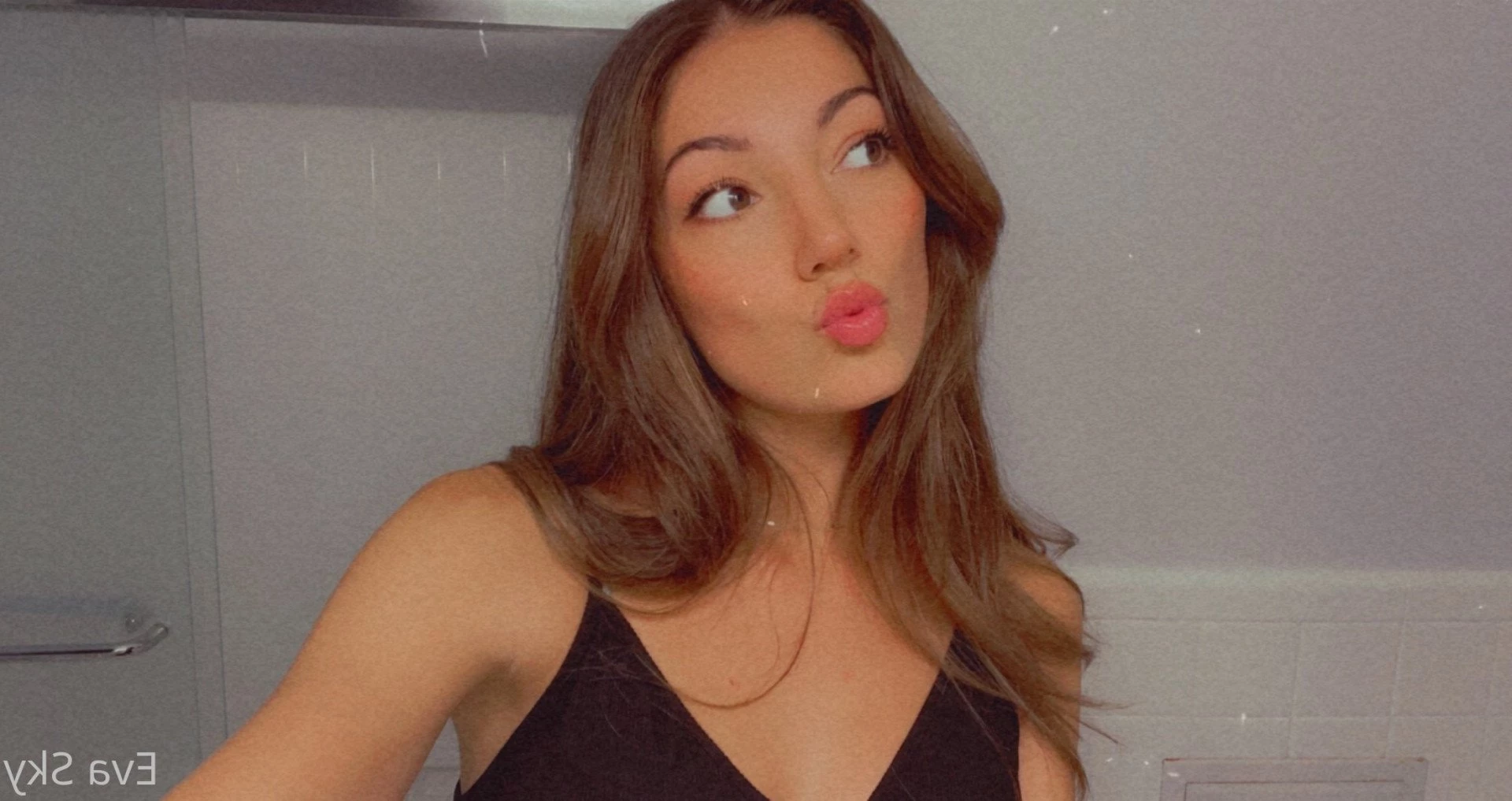 💋18yr 🅲🅾︎🅻🅻🅴🅶🅴 🅶🅸🆁🅻 💋 [ freshmanevasky ] Onlyfans leaked photo 415591 on Hotleaks.tv