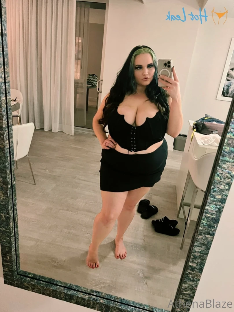 athenablaze Onlyfans leaked photo 10974215 on Hotleaks.tv