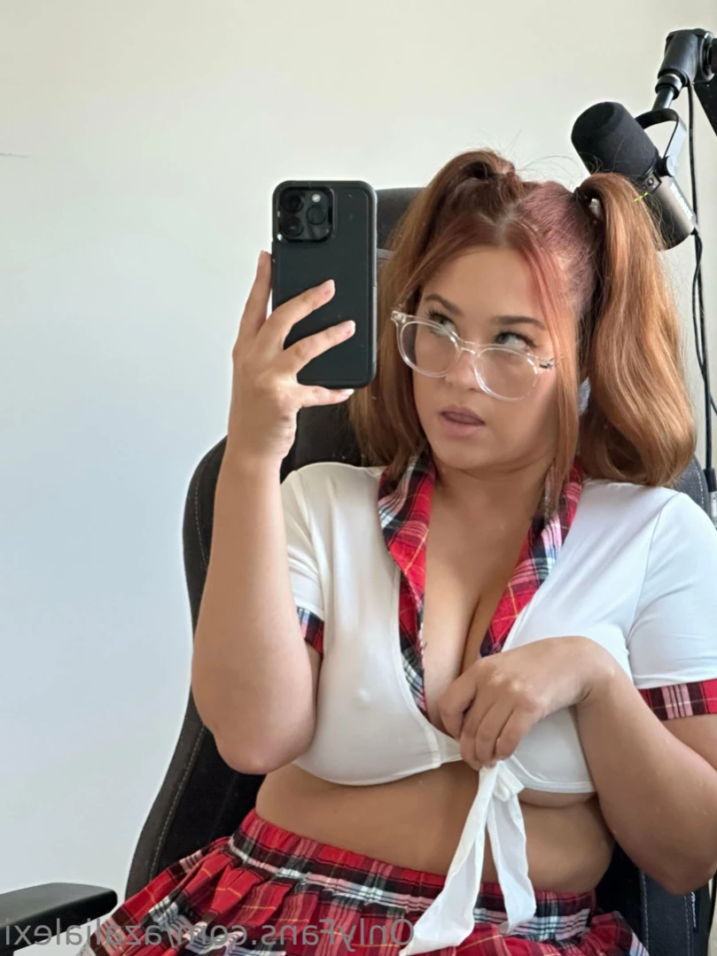 Daenerys Targaryen [ azalialexi ] Onlyfans leaked photo 15243379 on Hotleaks.tv