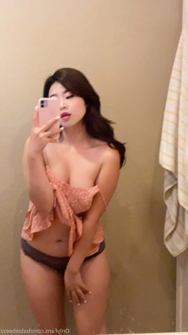 Bee 🐝 (TOP .1%) [ babiebeezz ] Onlyfans leaked photo 14665087 on Hotleaks.tv