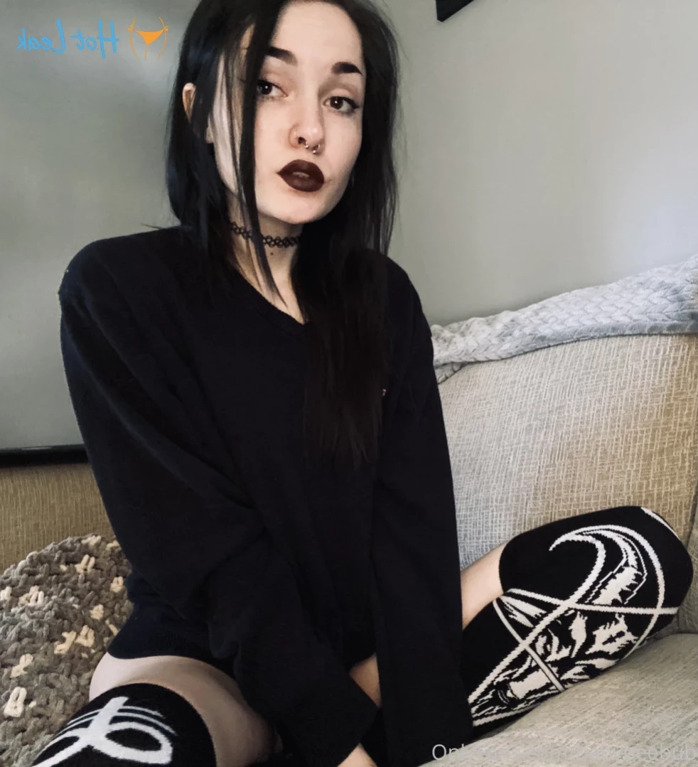 BabyBeeBub 🦇 [ babybeebub ] Onlyfans leaked photo 13566490 on Hotleaks.tv