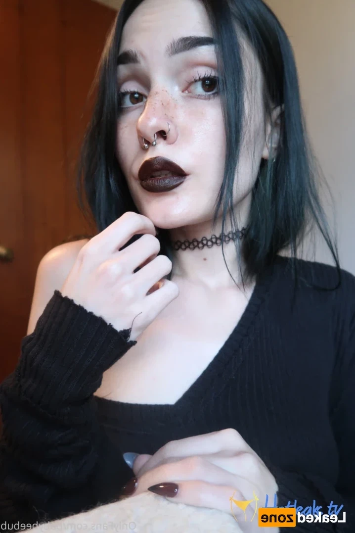 BabyBeeBub 🦇 [ babybeebub ] Onlyfans leaked photo 14563210 on Hotleaks.tv
