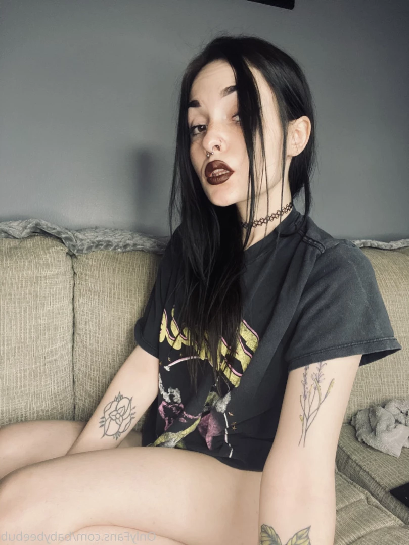 BabyBeeBub 🦇 [ babybeebub ] Onlyfans leaked photo 15075615 on Hotleaks.tv