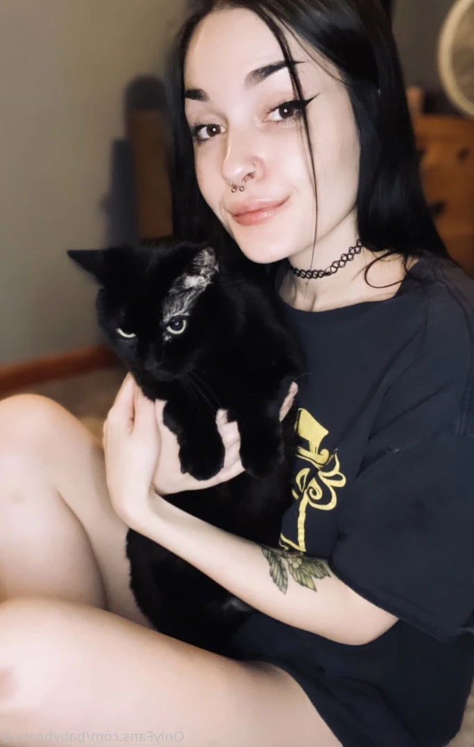 BabyBeeBub 🦇 [ babybeebub ] Onlyfans leaked photo 15166430 on Hotleaks.tv