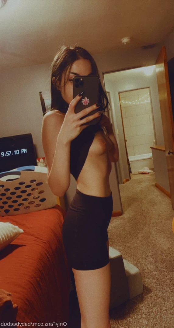 BabyBeeBub 🦇 [ babybeebub ] Onlyfans leaked photo 15192425 on Hotleaks.tv
