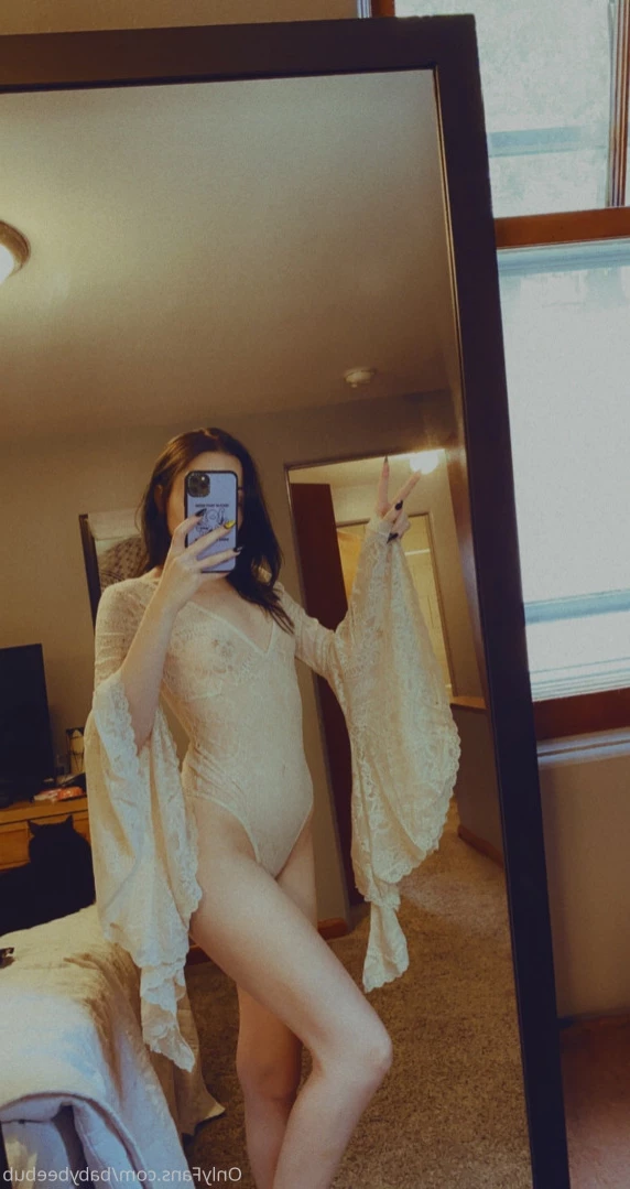 BabyBeeBub 🦇 [ babybeebub ] Onlyfans leaked photo 15267709 on Hotleaks.tv