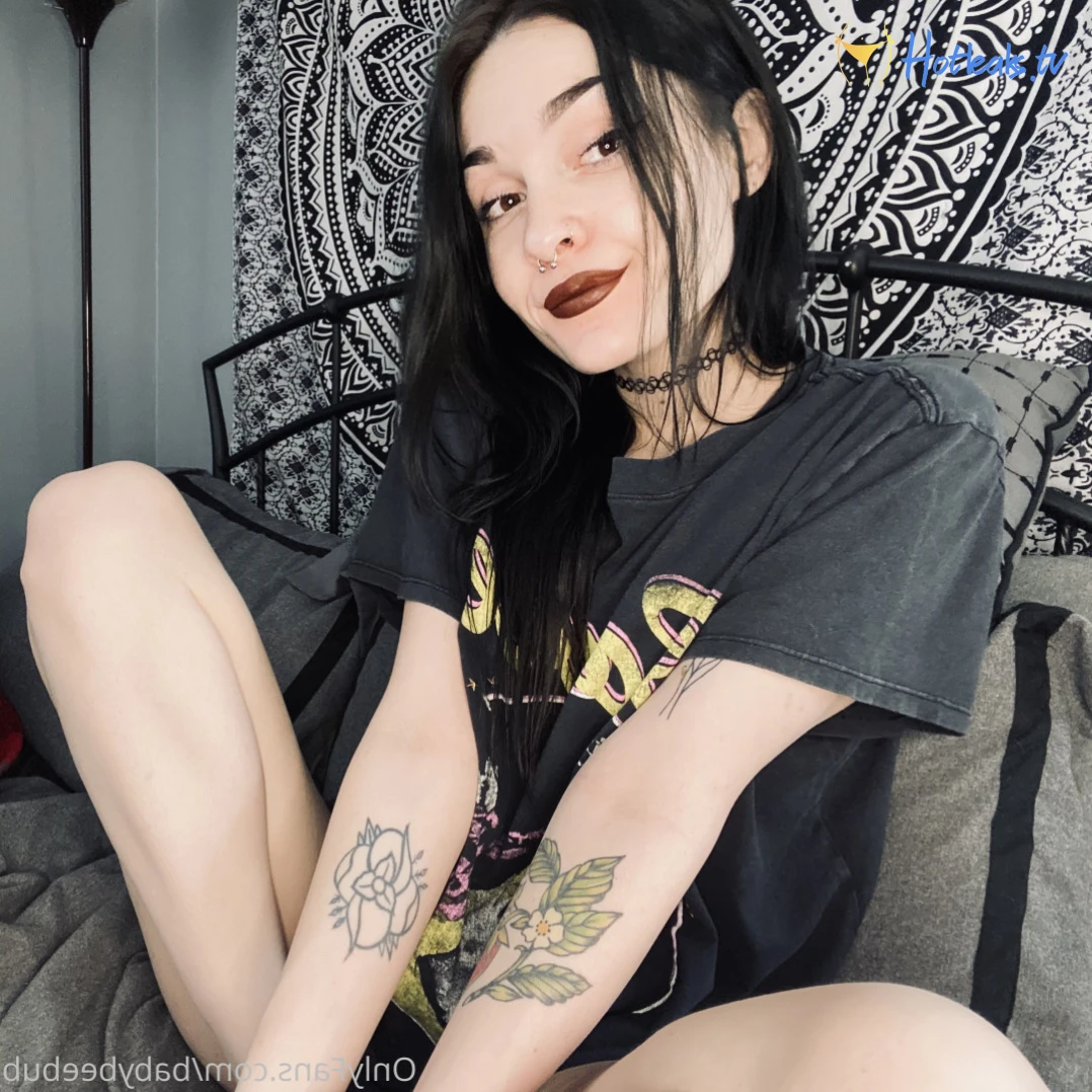 BabyBeeBub 🦇 [ babybeebub ] Onlyfans leaked photo 15407801 on Hotleaks.tv