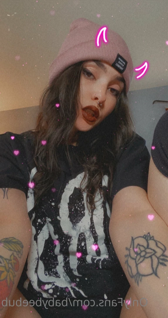 BabyBeeBub 🦇 [ babybeebub ] Onlyfans leaked photo 16038458 on Hotleaks.tv
