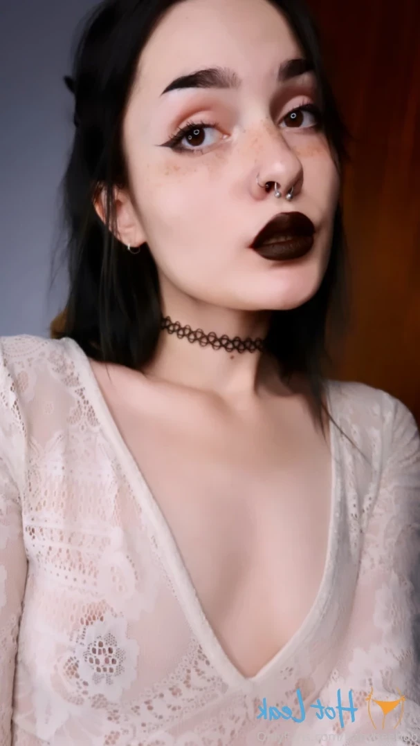 BabyBeeBub 🦇 [ babybeebub ] Onlyfans leaked photo 16049263 on Hotleaks.tv