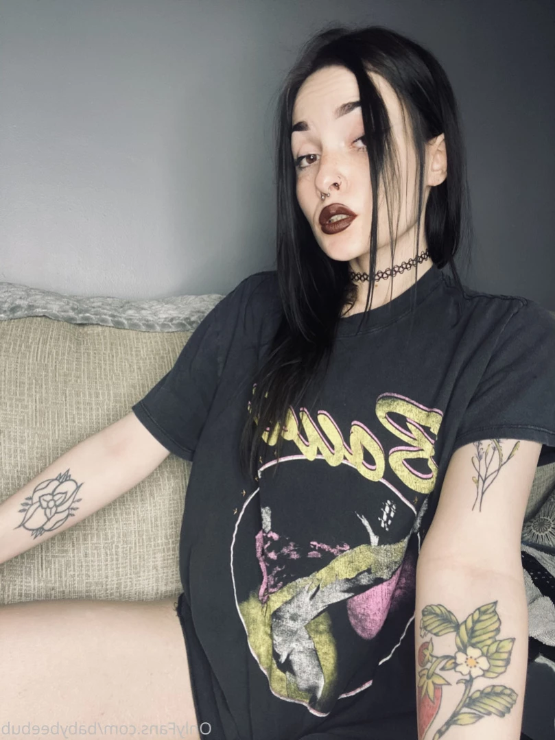 BabyBeeBub 🦇 [ babybeebub ] Onlyfans leaked photo 16167235 on Hotleaks.tv