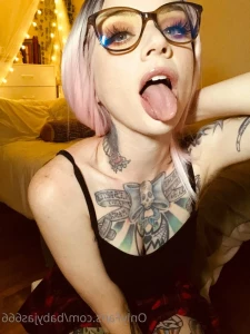 5781427
