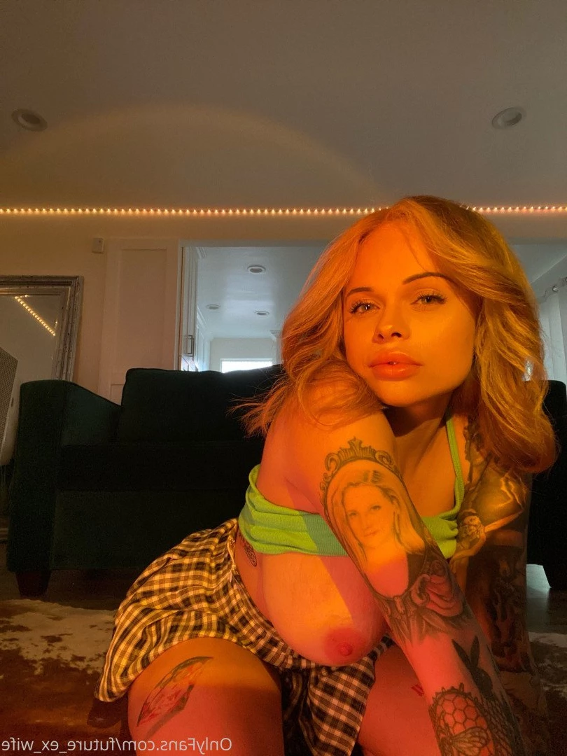 Karen [ future_ex_wife ] Onlyfans leaked photo 426735 on Hotleaks.tv