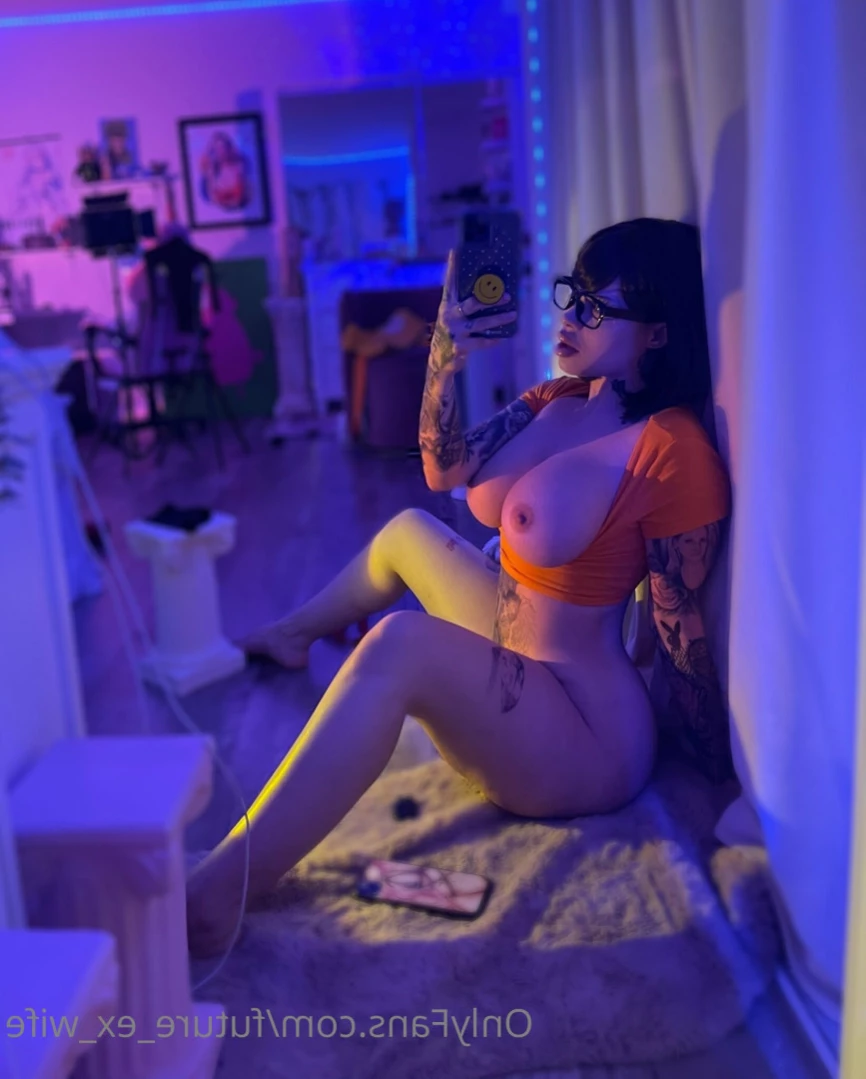 Karen [ future_ex_wife ] Onlyfans leaked photo 10951878 on Hotleaks.tv