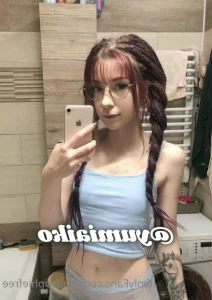 5729382