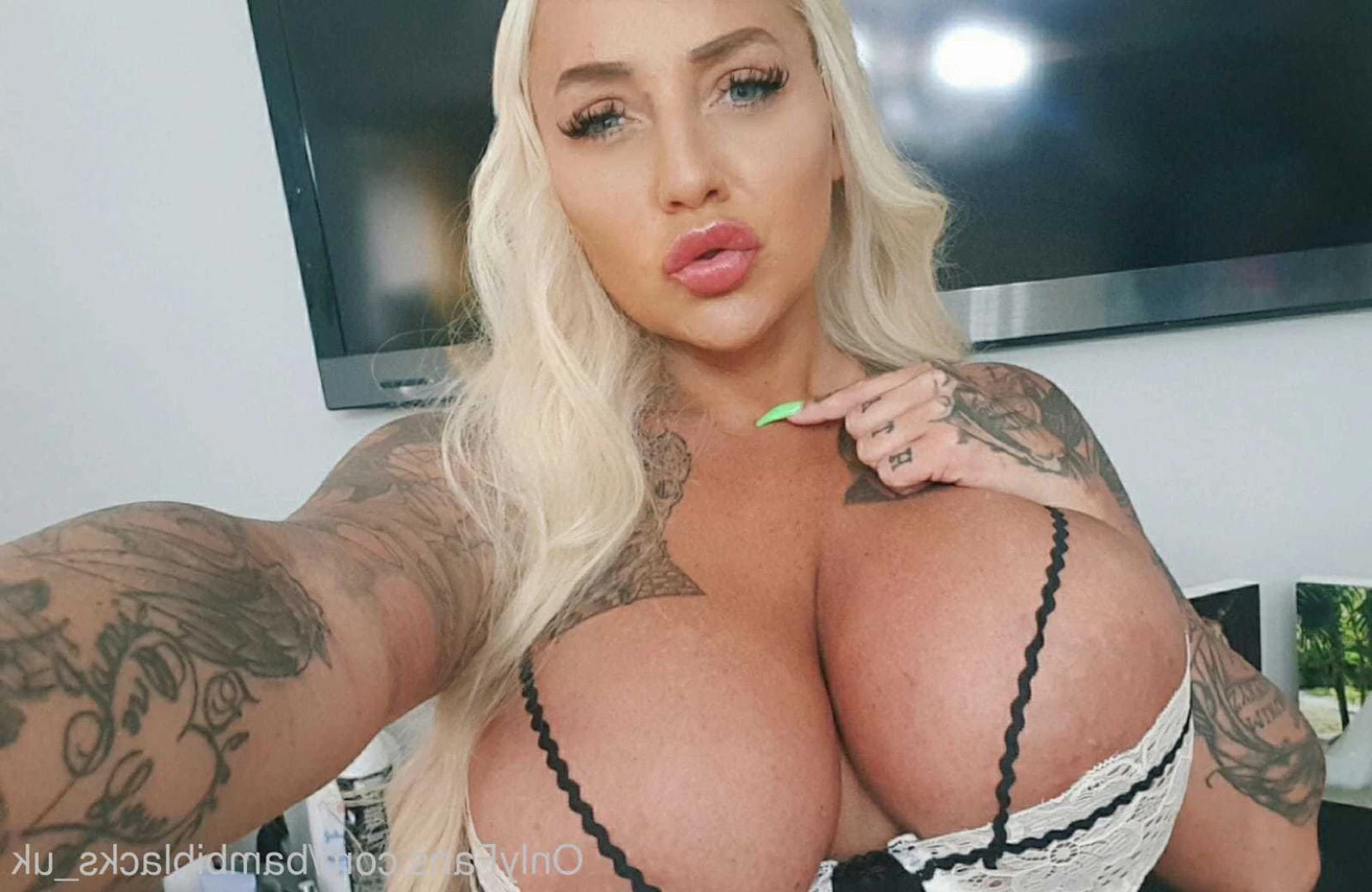 bambiblacks_uk Onlyfans leaked photo 9383588 on Hotleaks.tv