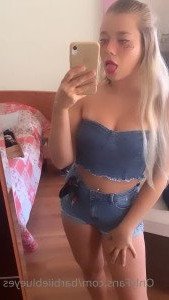 Roxy [ barbiieblueyes ] Onlyfans leaked video 4972119 on Hotleaks.tv